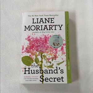 The Husband's Secret | Liane Moriarty | Paperback Book